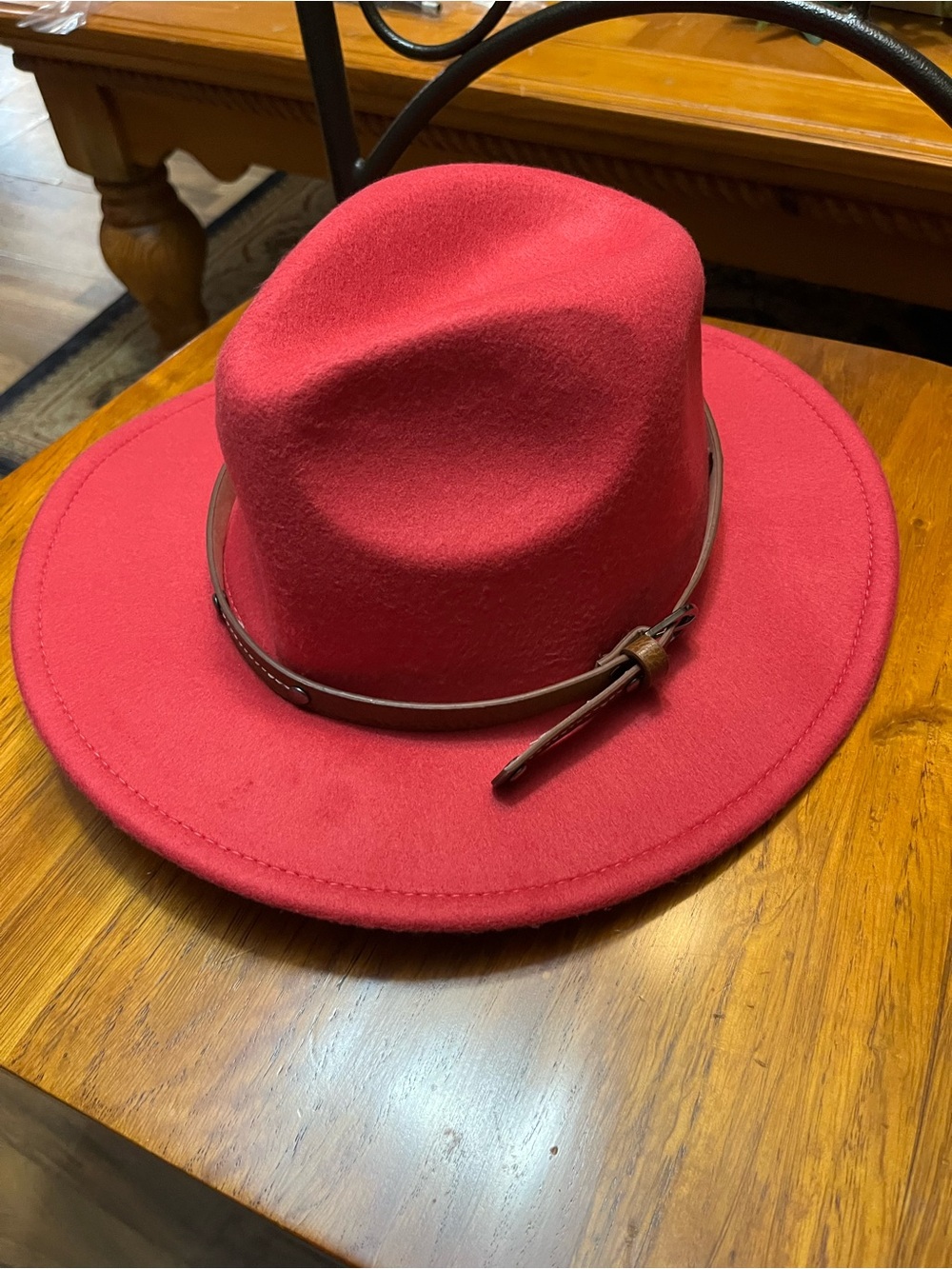 Women’s pink cowboy hat new never worn